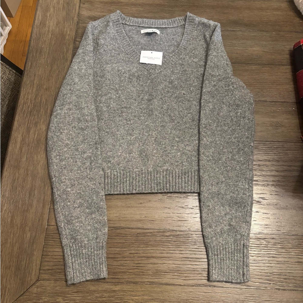 American Eagle Gray Sweater Size Small